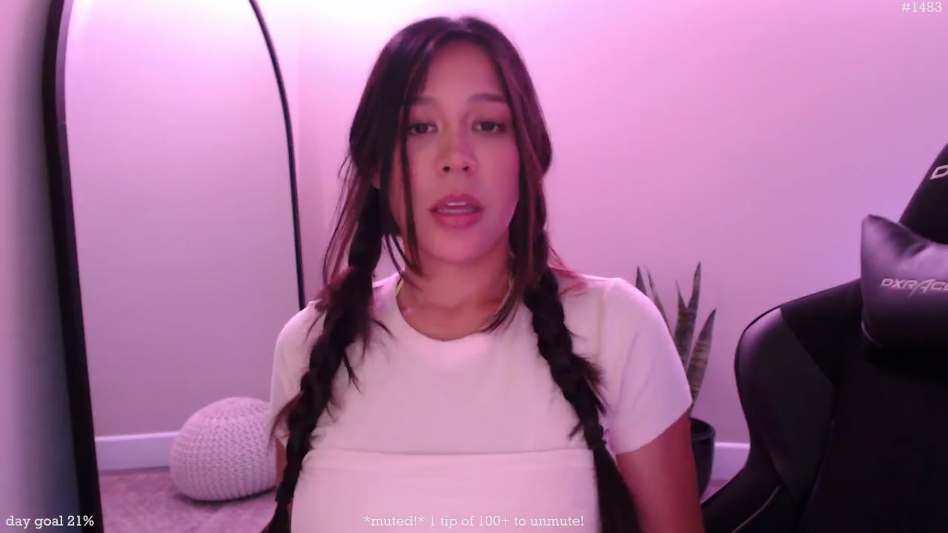 Gallery image thumbnail from Marie's myfreecams stream on, 09/08/2025, 20:35 image 20 of 20