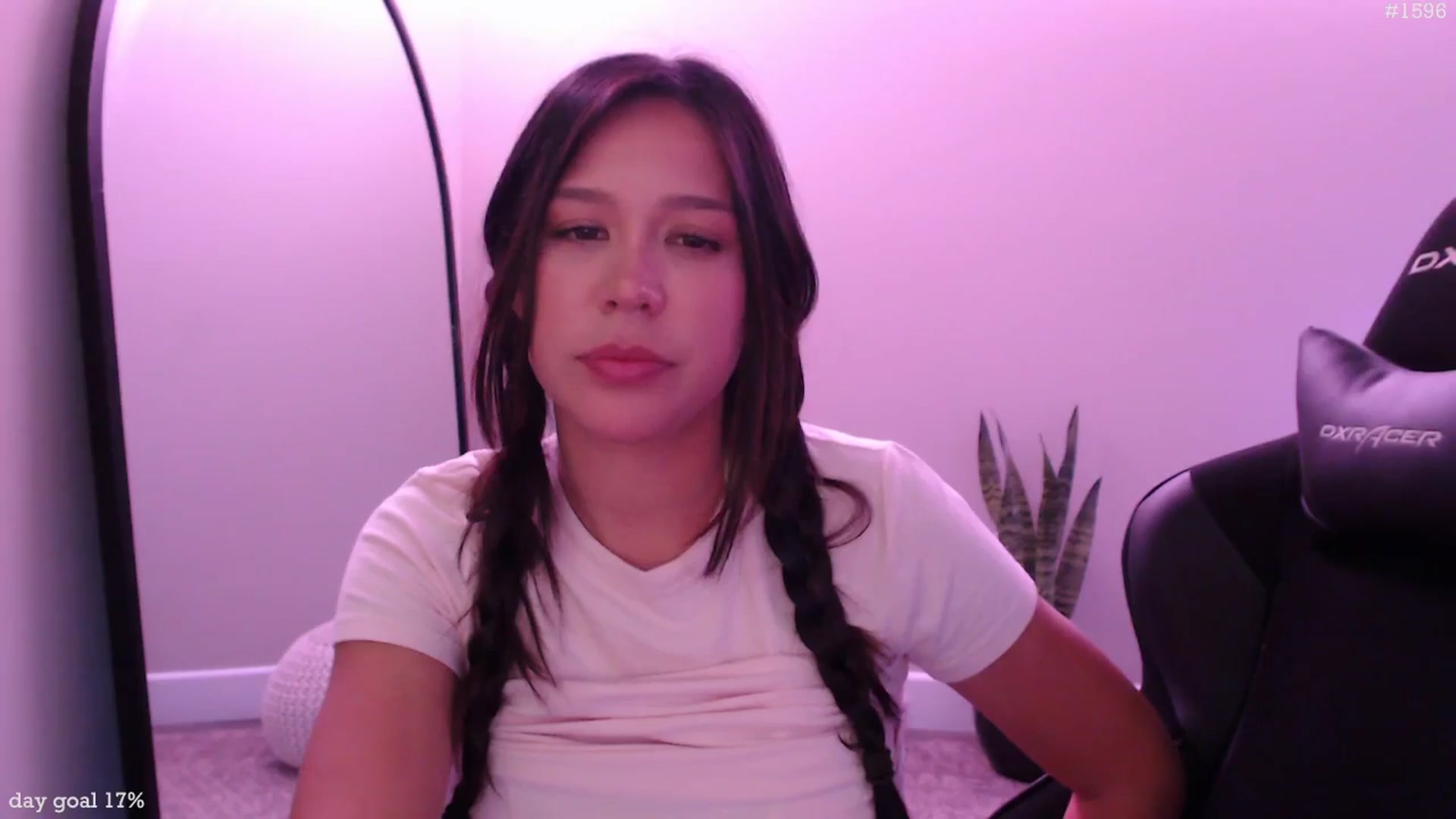 Gallery image thumbnail from Marie's myfreecams stream on, 09/08/2025, 20:35 image 17 of 20