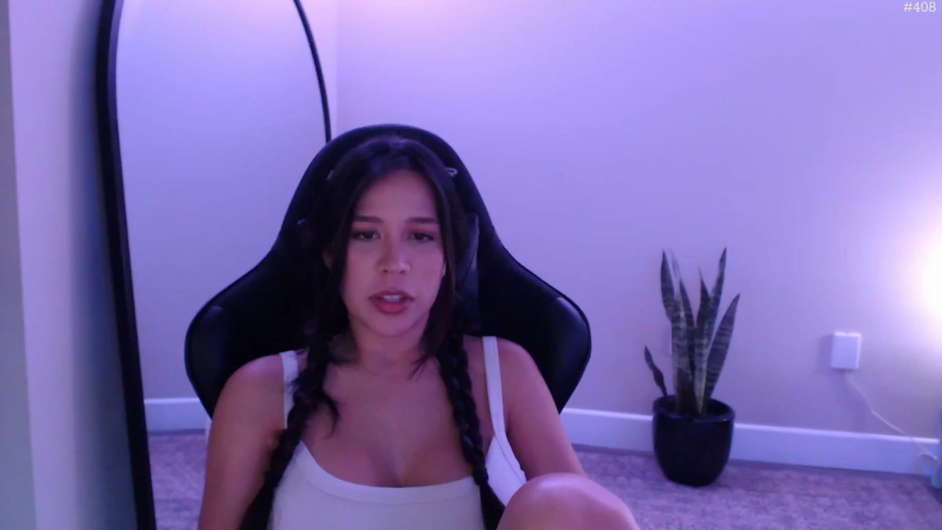 Gallery image thumbnail from Marie's myfreecams stream on, 09/11/2025, 22:03 image 12 of 20
