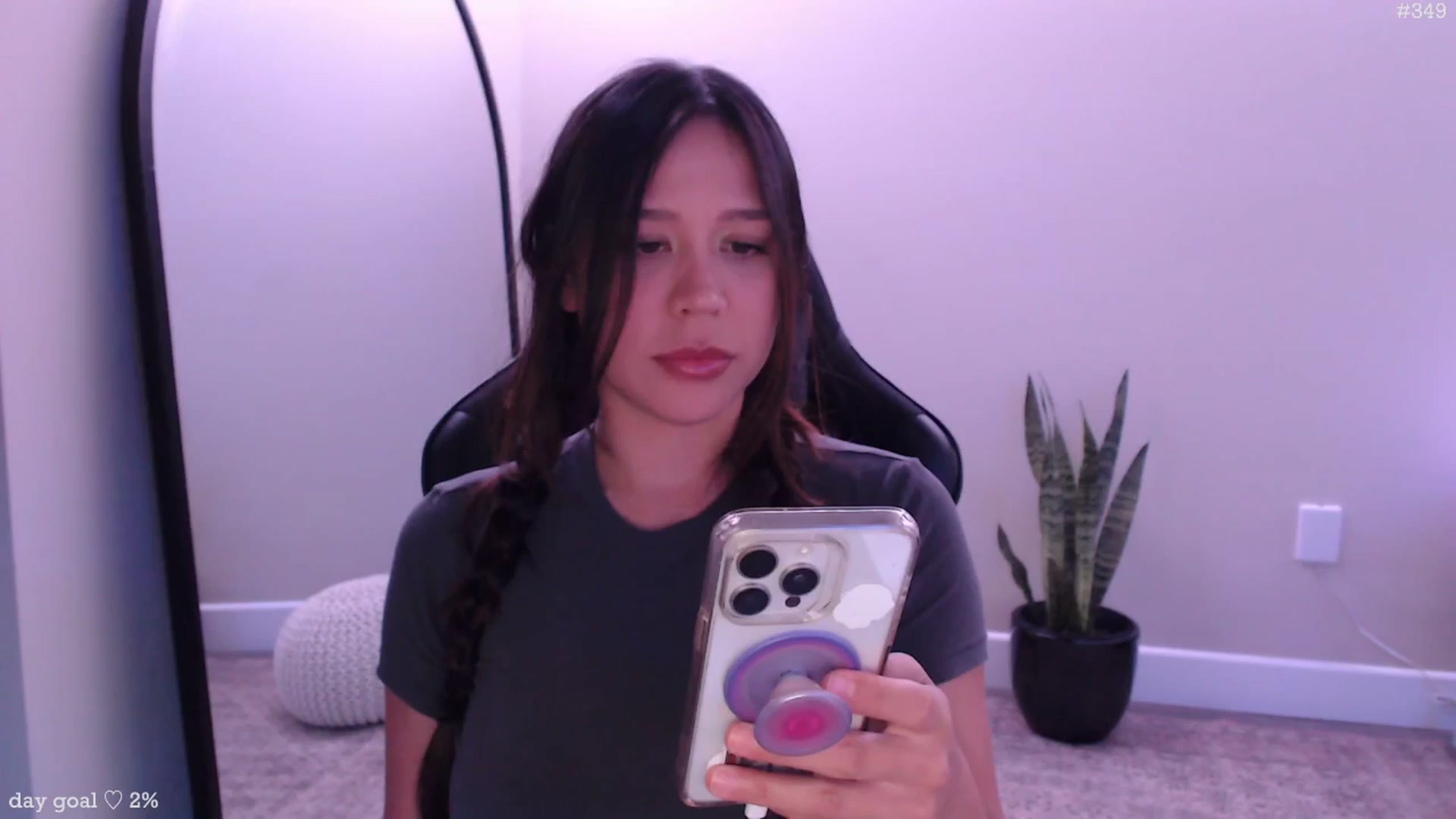 Gallery image thumbnail from Marie's myfreecams stream on, 09/17/2025, 01:43 image 3 of 20