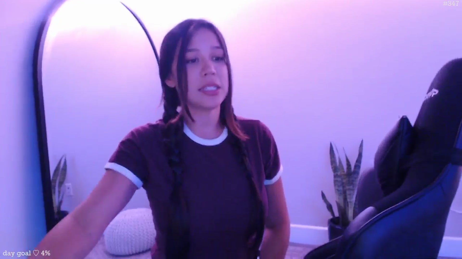 Gallery image thumbnail from Marie's myfreecams stream on, 09/30/2025, 22:48 image 6 of 20