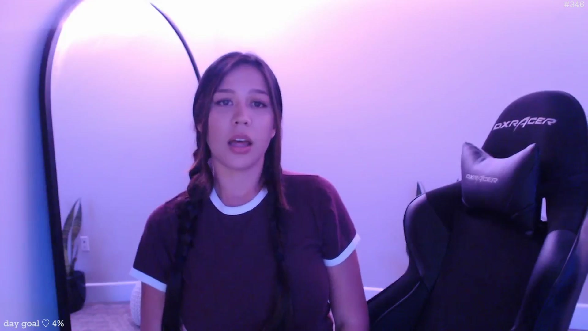 Gallery image thumbnail from Marie's myfreecams stream on, 09/30/2025, 22:48 image 9 of 20