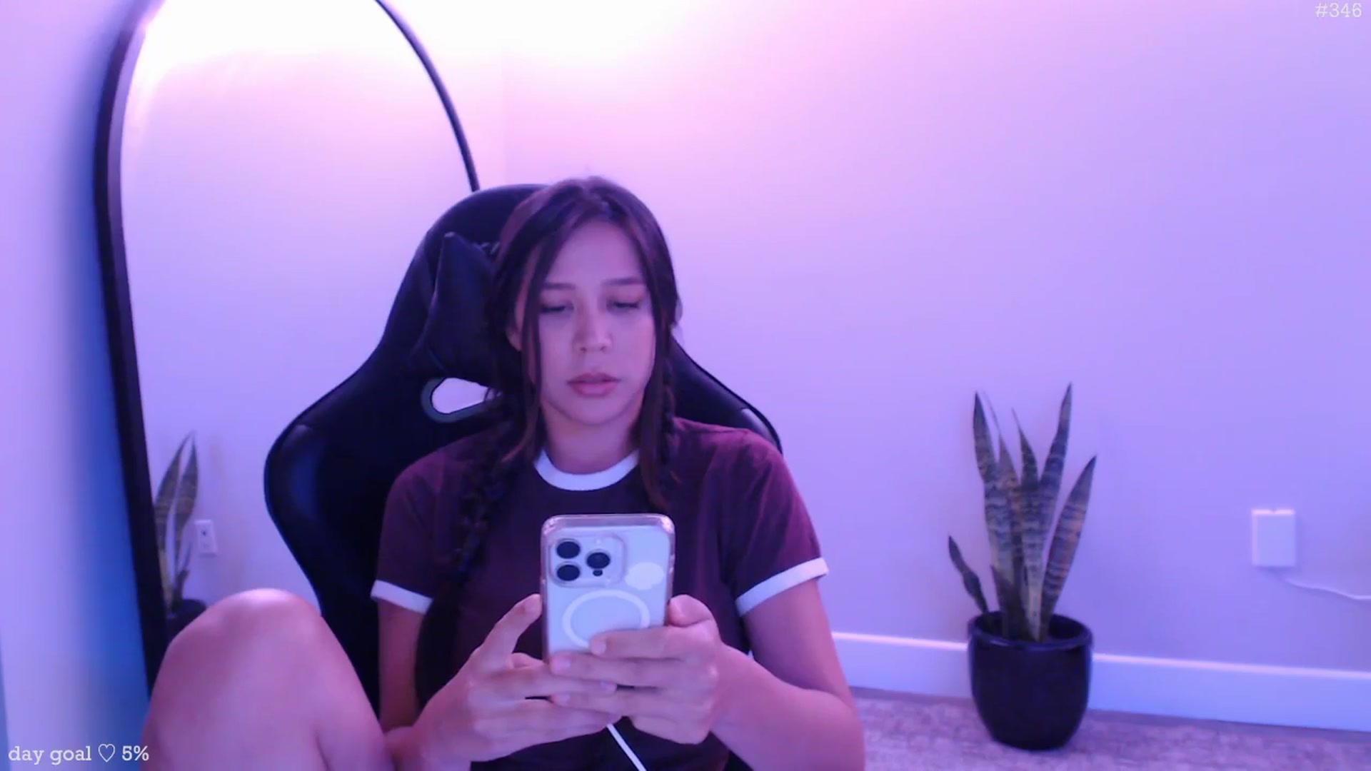 Gallery image thumbnail from Marie's myfreecams stream on, 09/30/2025, 22:48 image 14 of 20