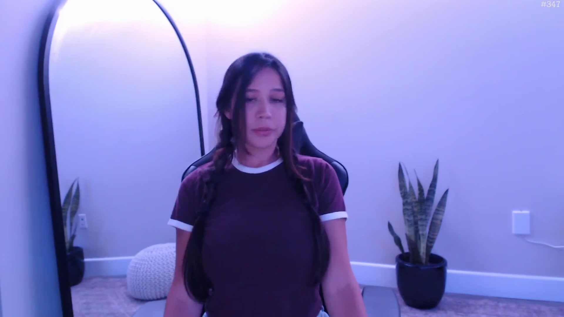 Gallery image thumbnail from Marie's myfreecams stream on, 09/30/2025, 22:48 image 17 of 20