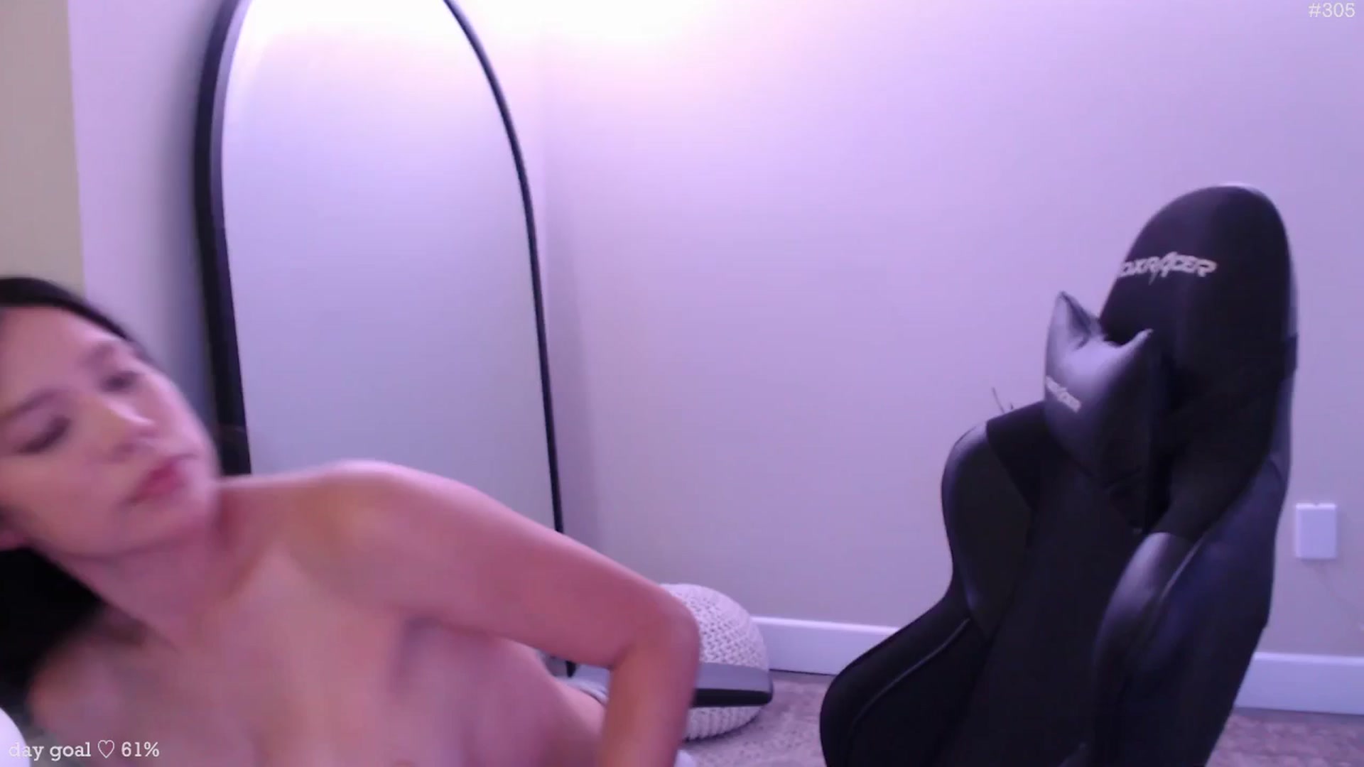 Gallery image thumbnail from Marie's myfreecams stream on, 10/06/2025, 22:56 image 4 of 20