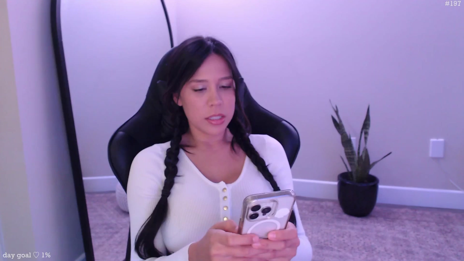 Gallery image thumbnail from Marie's myfreecams stream on, 10/07/2025, 22:57 image 3 of 20