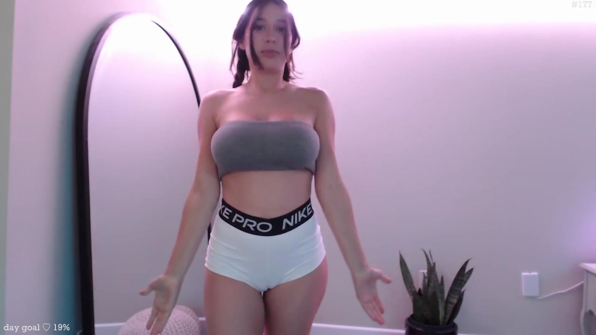 Gallery image thumbnail from Marie's myfreecams stream on, 11/27/2025, 24:49 image 16 of 20