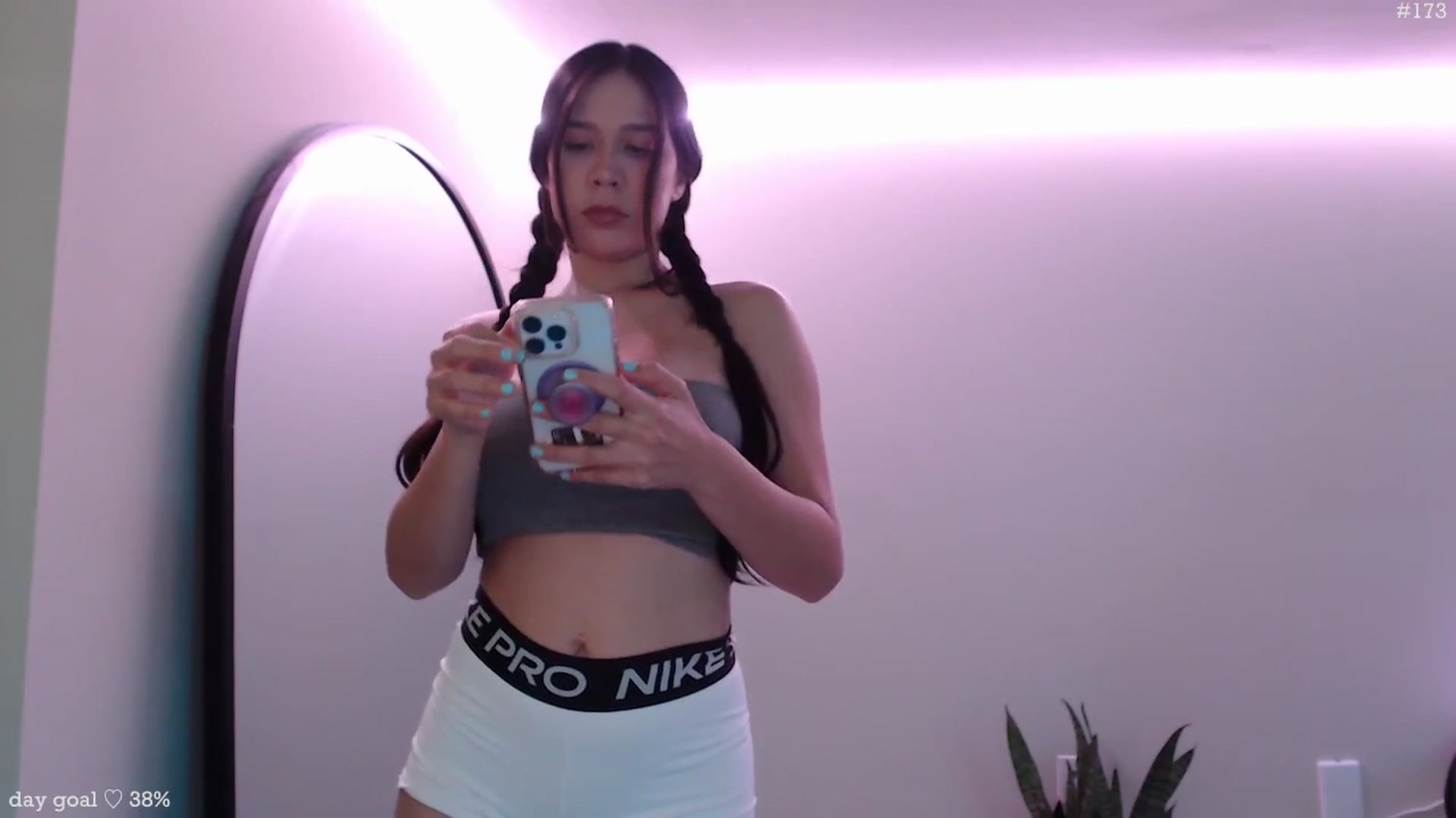 Gallery image thumbnail from Marie's myfreecams stream on, 11/27/2025, 24:49 image 20 of 20