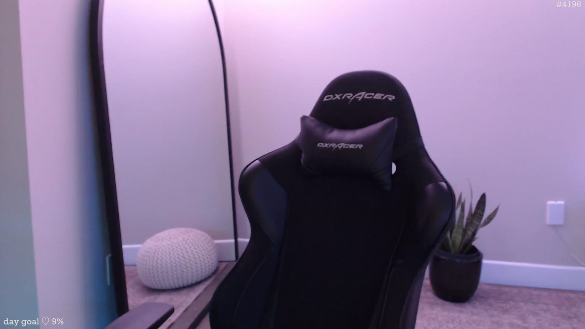 Gallery image thumbnail from Marie's myfreecams stream on, 12/17/2025, 23:33 image 18 of 20