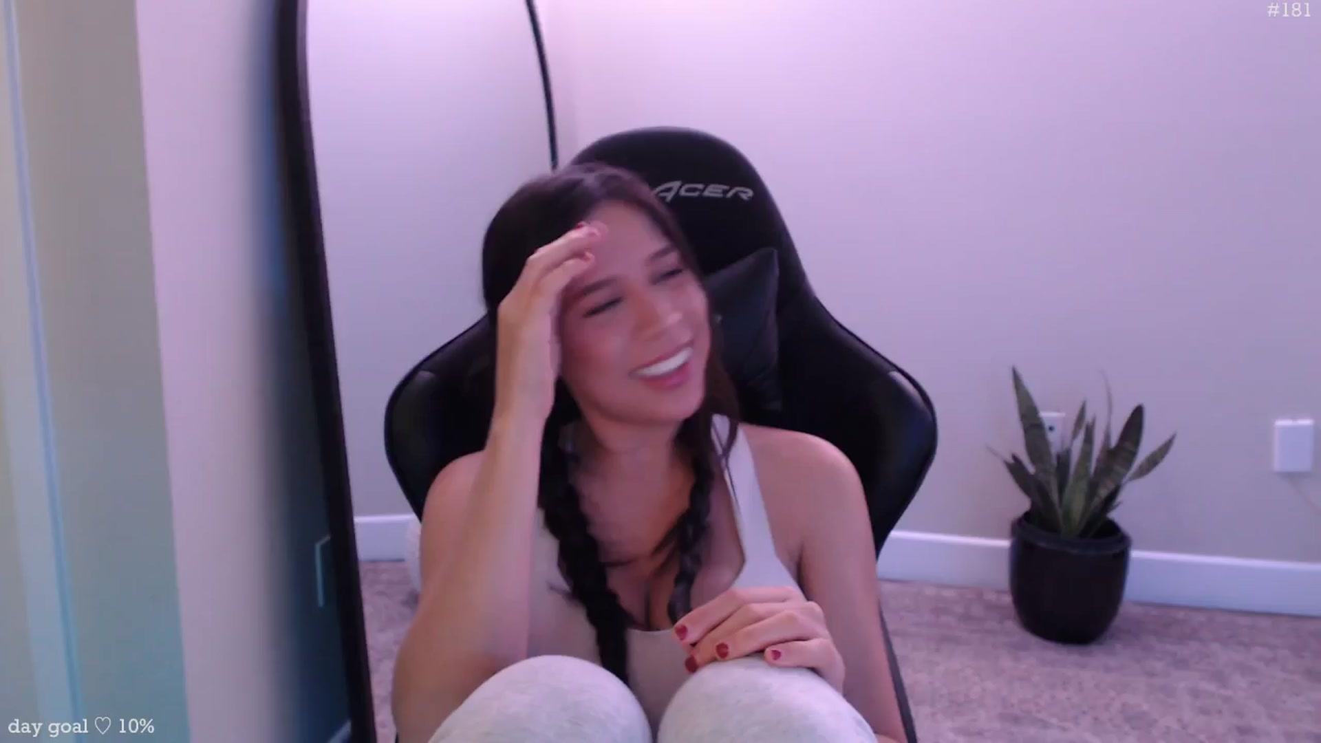 Gallery image thumbnail from Marie's myfreecams stream on, 01/08/2026, 24:02 image 15 of 20