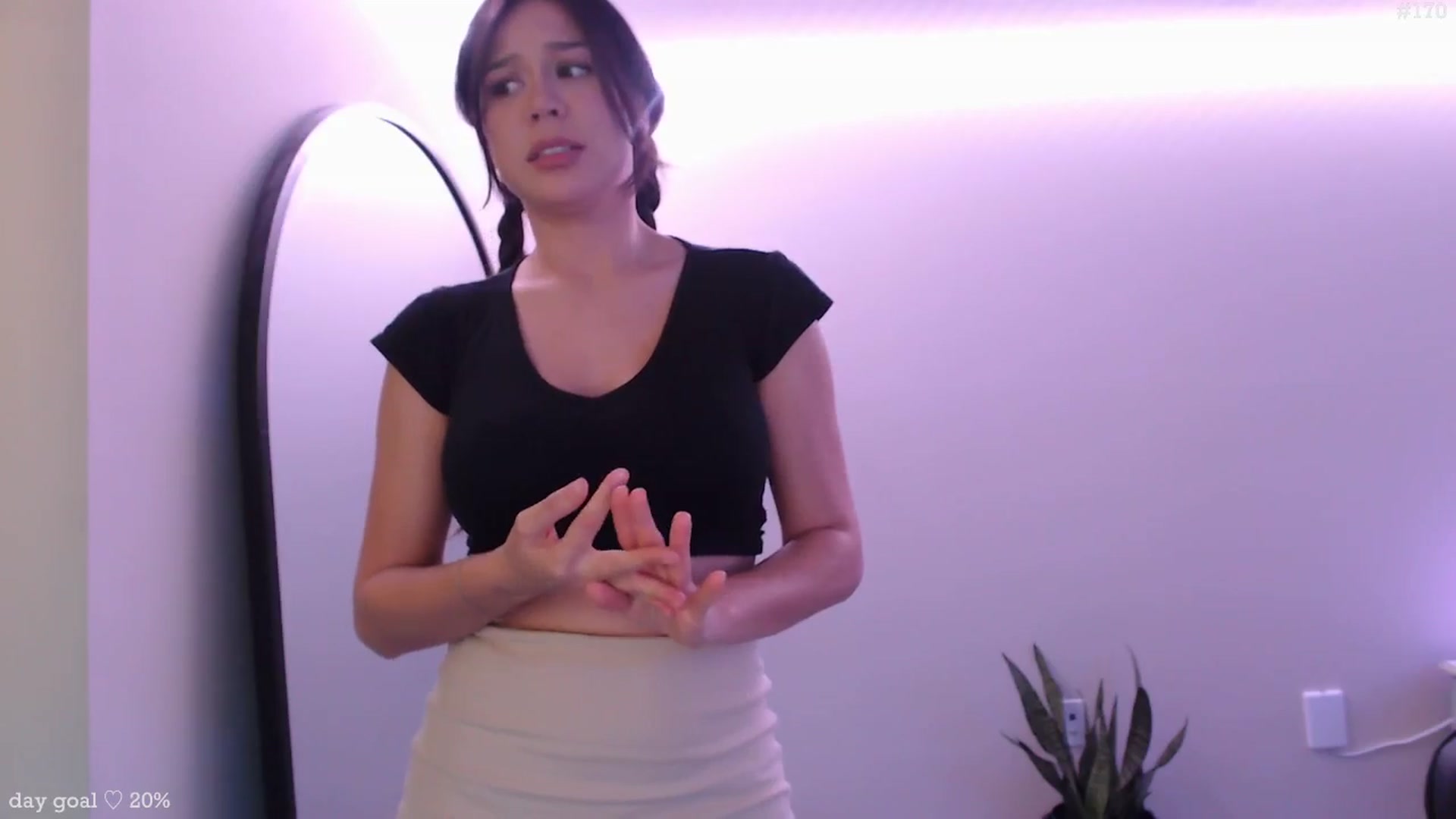 Gallery image thumbnail from Marie's myfreecams stream on, 01/28/2026, 24:01 image 11 of 20