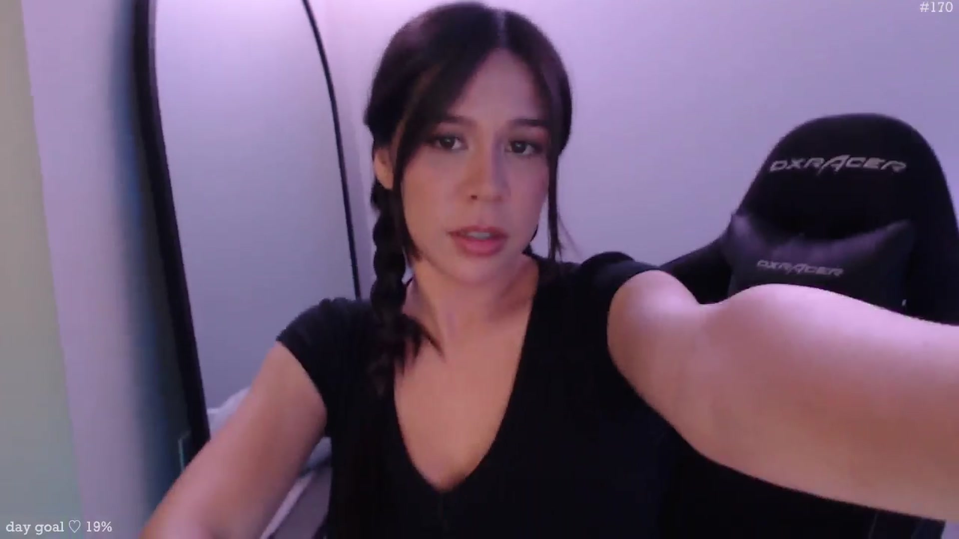 Gallery image thumbnail from Marie's myfreecams stream on, 01/28/2026, 24:01 image 9 of 20