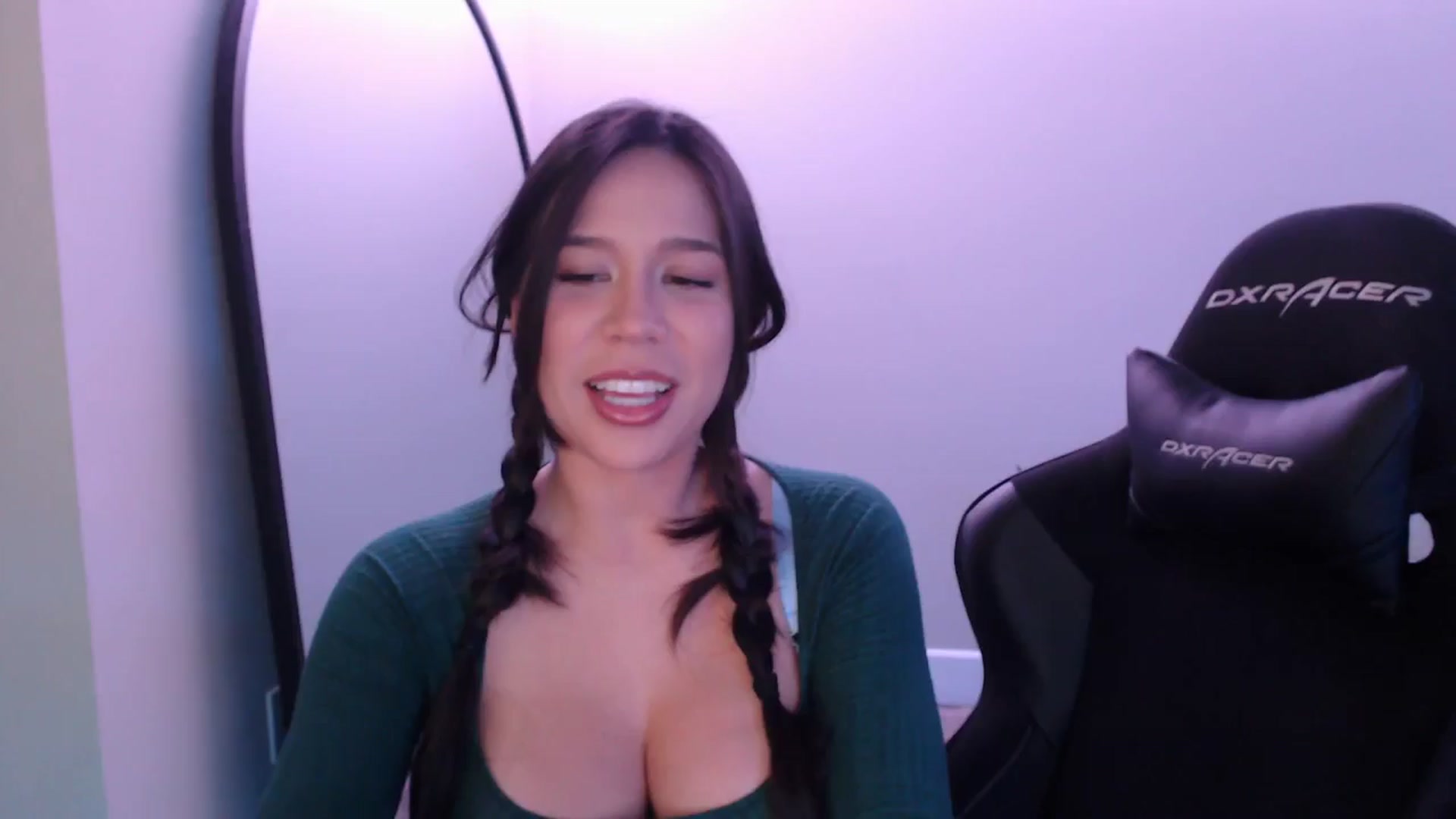 Gallery image thumbnail from Marie's myfreecams stream on, 02/04/2026, 24:01 image 6 of 20