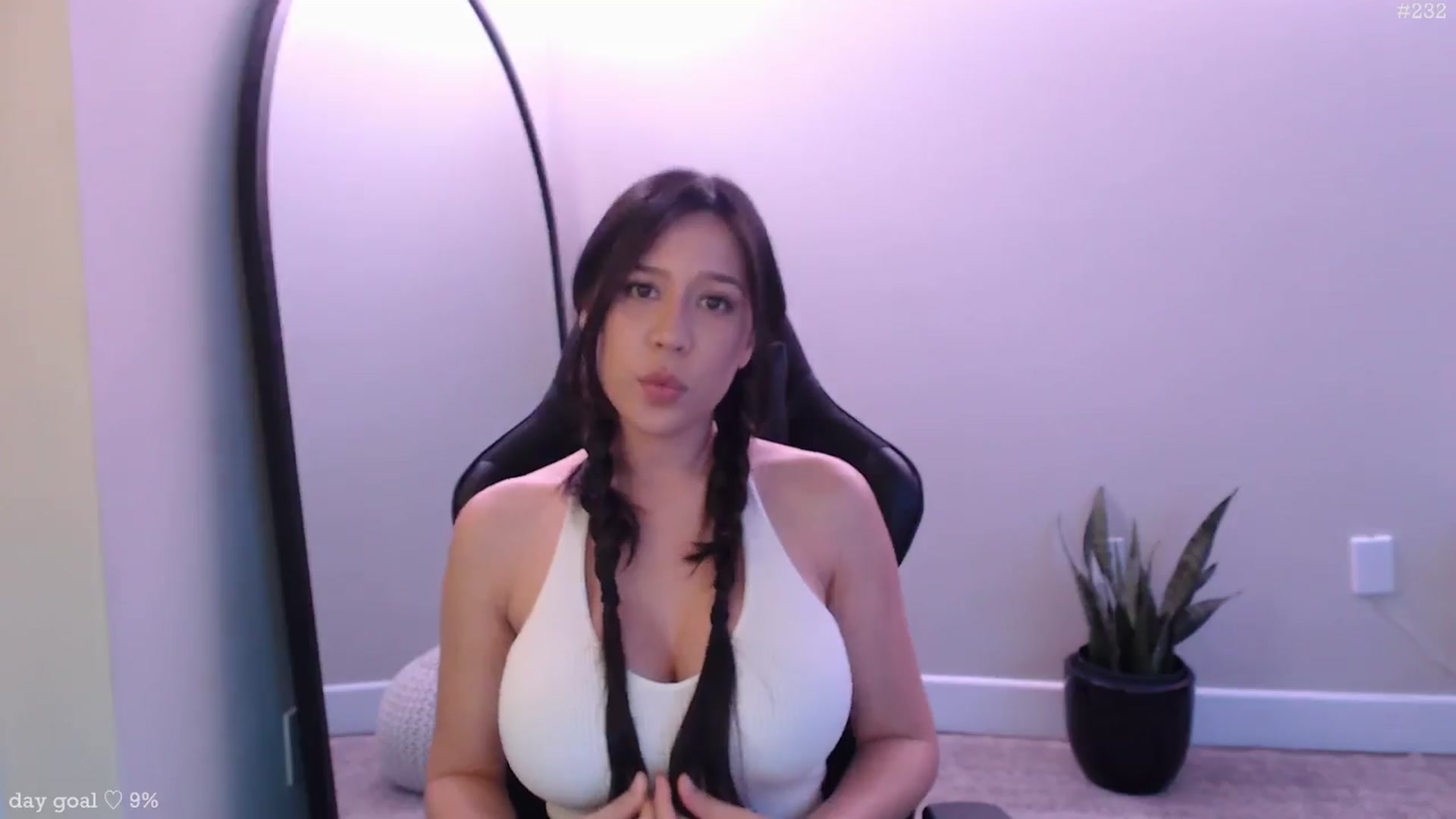 Gallery image thumbnail from Marie's myfreecams stream on, 02/16/2026, 23:34 image 14 of 20