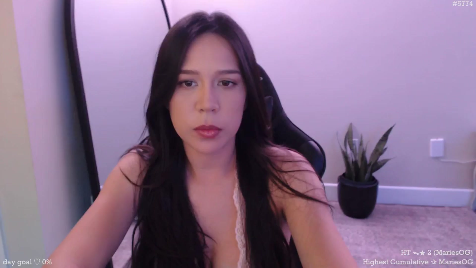 Gallery image thumbnail from Marie's myfreecams stream on, 03/02/2026, 23:58 image 3 of 20