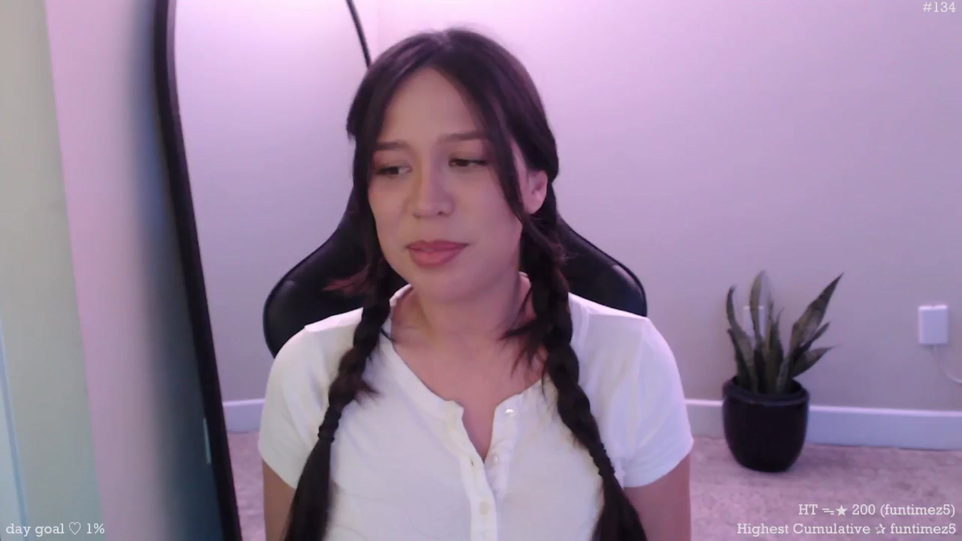 Gallery image thumbnail from Marie's myfreecams stream on, 03/11/2026, 24:28 image 5 of 20
