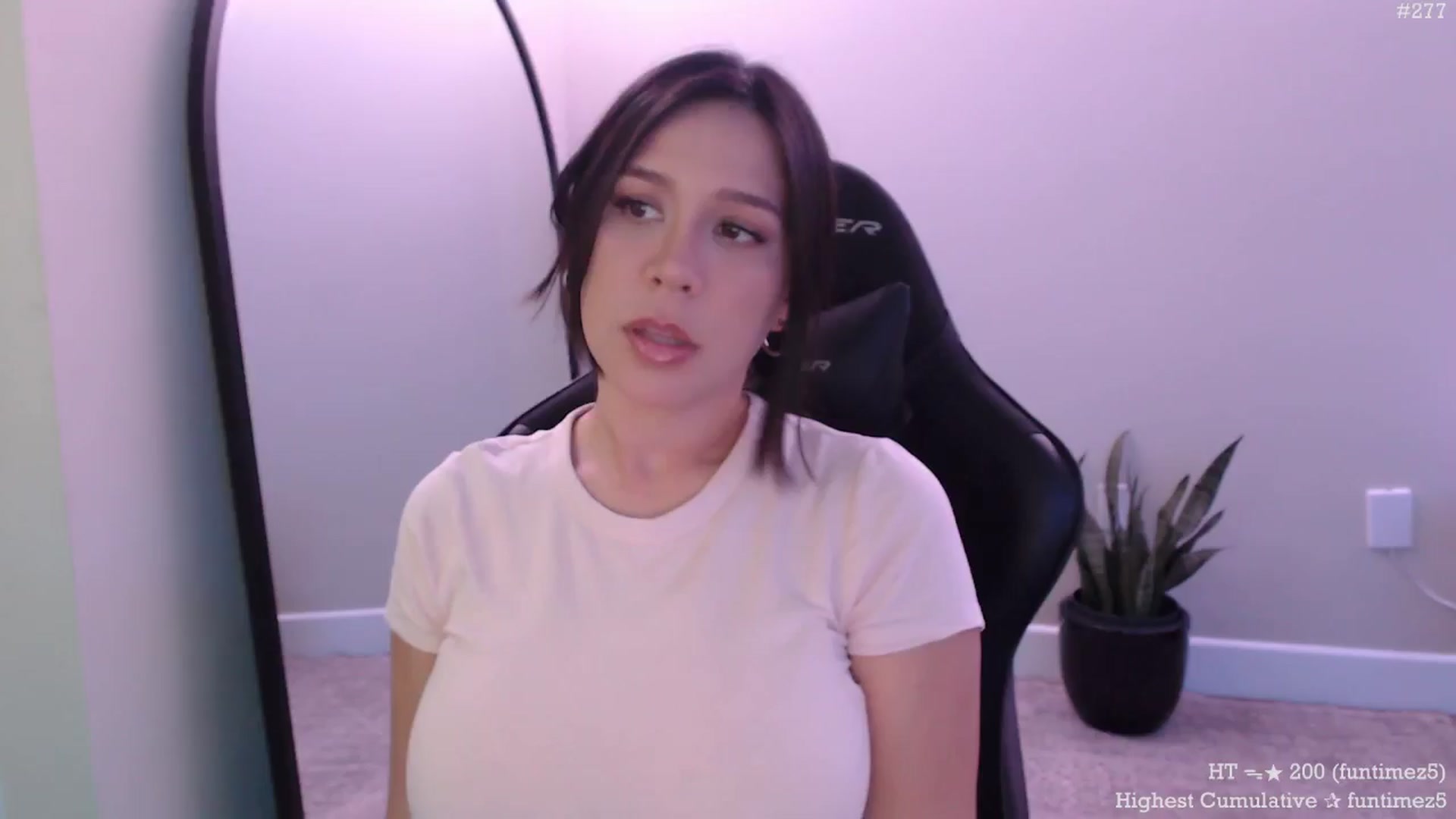 Gallery image thumbnail from Marie's myfreecams stream on, 03/19/2026, 23:10 image 6 of 20