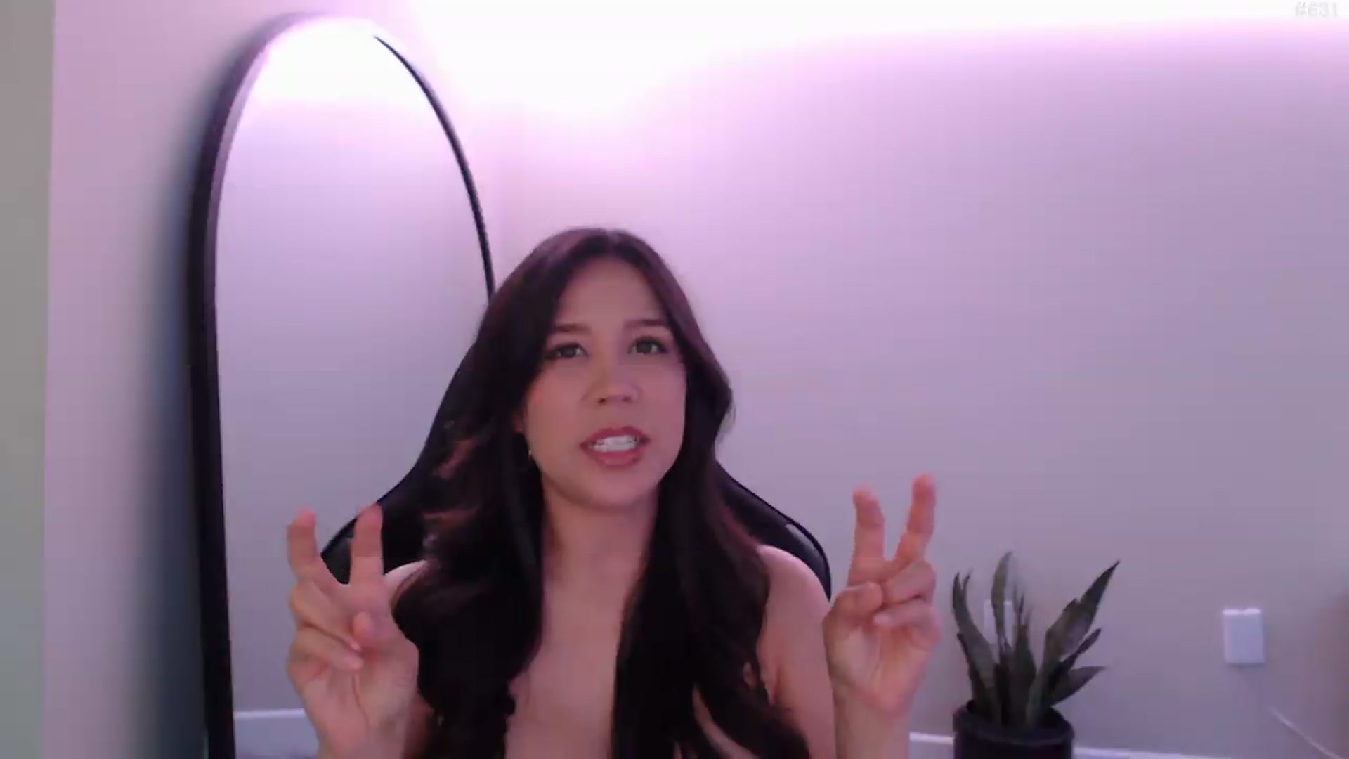Gallery image thumbnail from Marie's myfreecams stream on, 04/16/2026, 22:53 image 8 of 20