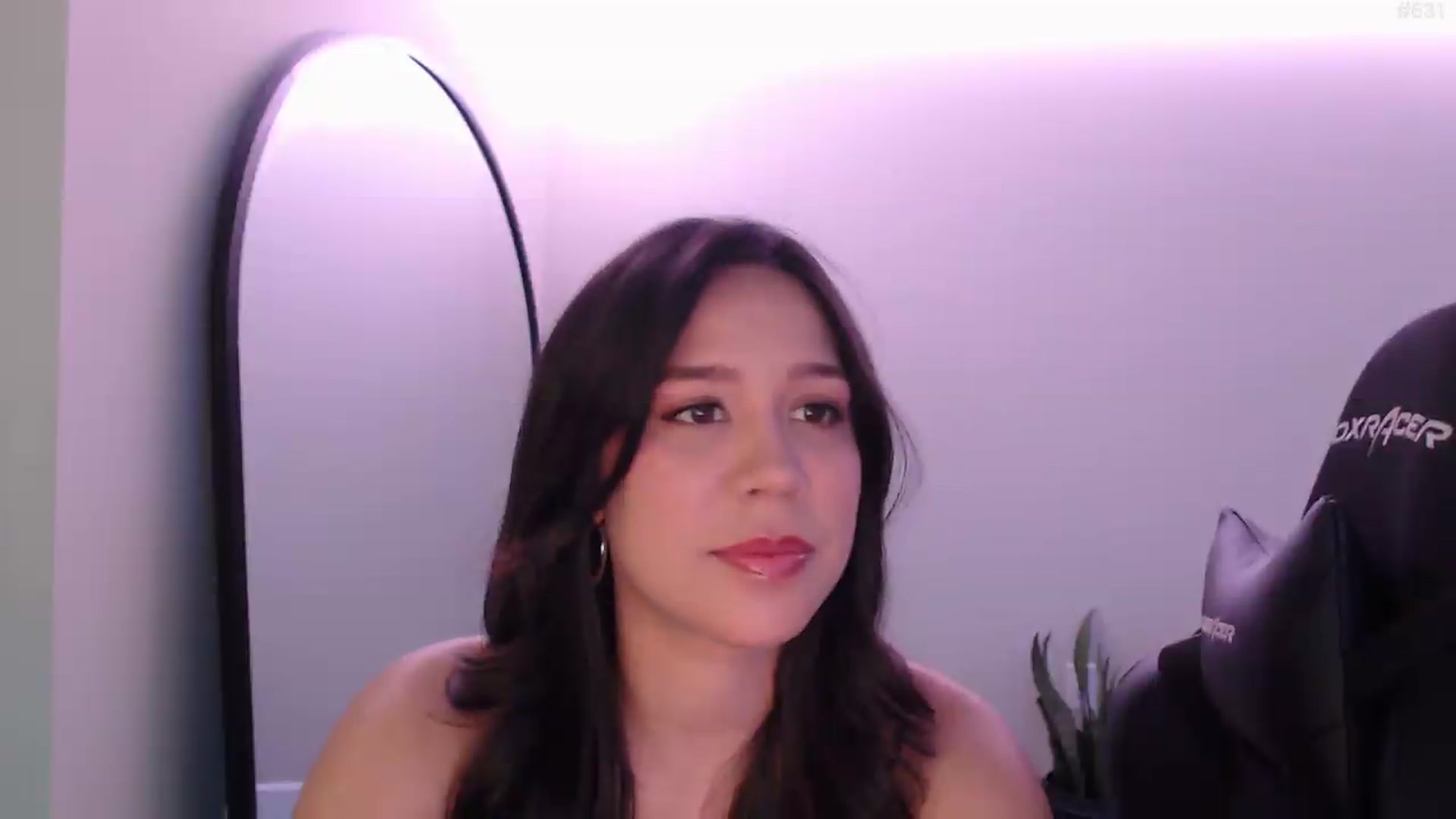 Gallery image thumbnail from Marie's myfreecams stream on, 04/16/2026, 22:53 image 4 of 20