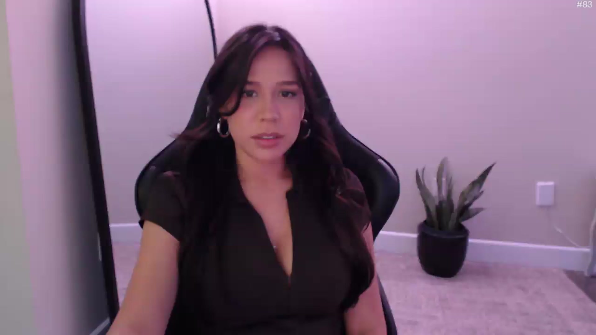 Gallery image thumbnail from Marie's myfreecams stream on, 06/03/2026, 24:53 image 8 of 20