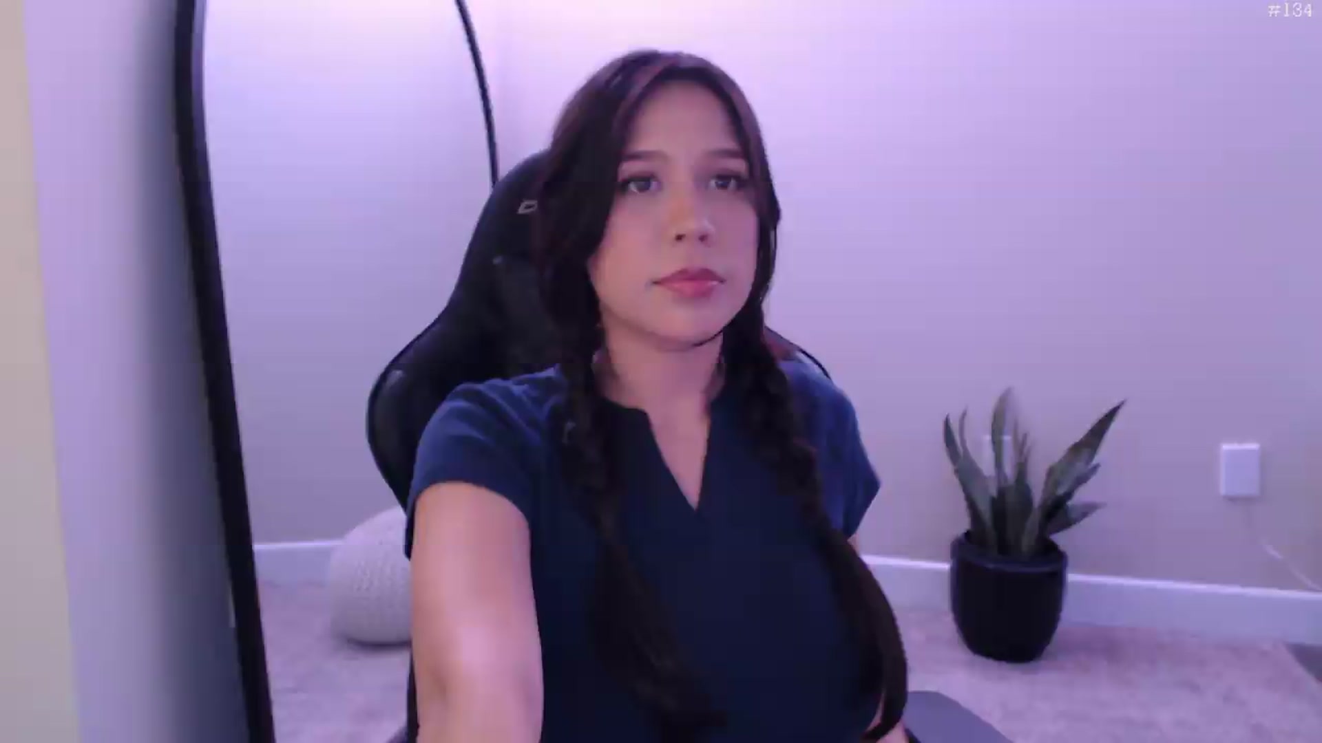 Gallery image thumbnail from Marie's myfreecams stream on, 06/09/2026, 01:05 image 15 of 20