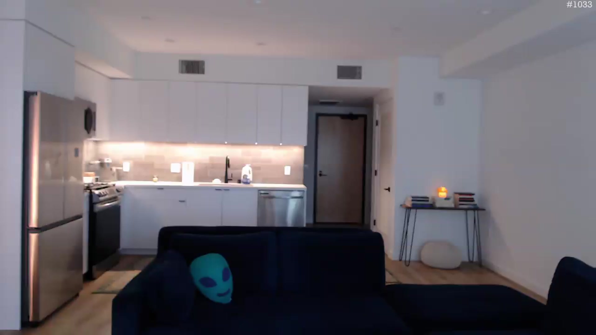 Gallery image thumbnail from Marie's myfreecams stream on, 08/12/2026, 24:01 image 2 of 20
