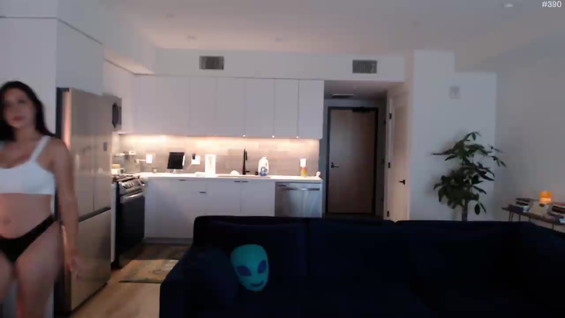 Gallery image thumbnail from Marie's myfreecams stream on, 08/19/2026, 22:48 image 5 of 20
