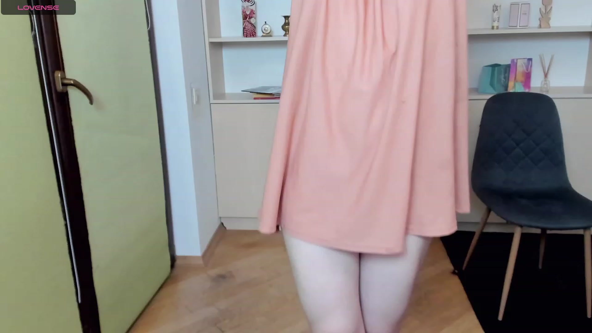 Gallery image thumbnail from MarieAndrea's myfreecams stream on, 08/18/2023, 19:10 image 7 of 20