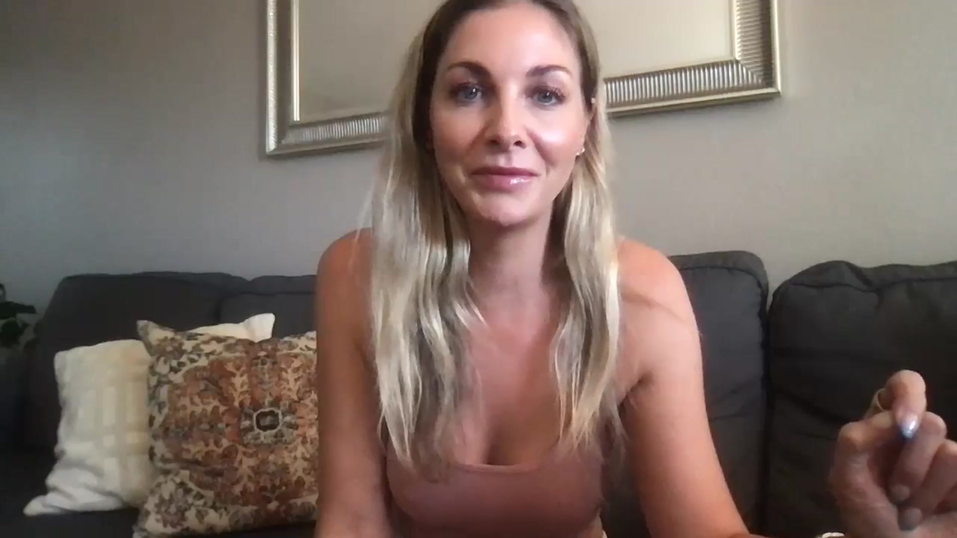 Gallery image thumbnail from MarieAuburn's myfreecams stream on, 08/05/2024, 23:30 image 12 of 20