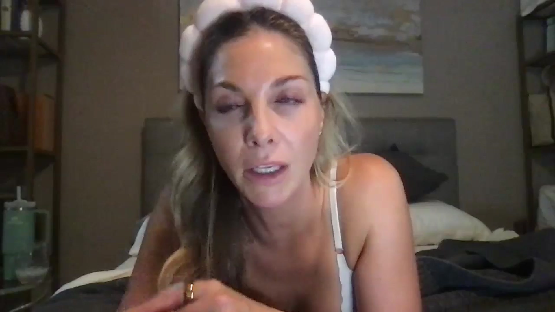 Gallery image thumbnail from MarieAuburn's myfreecams stream on, 08/09/2024, 08:27 image 8 of 20