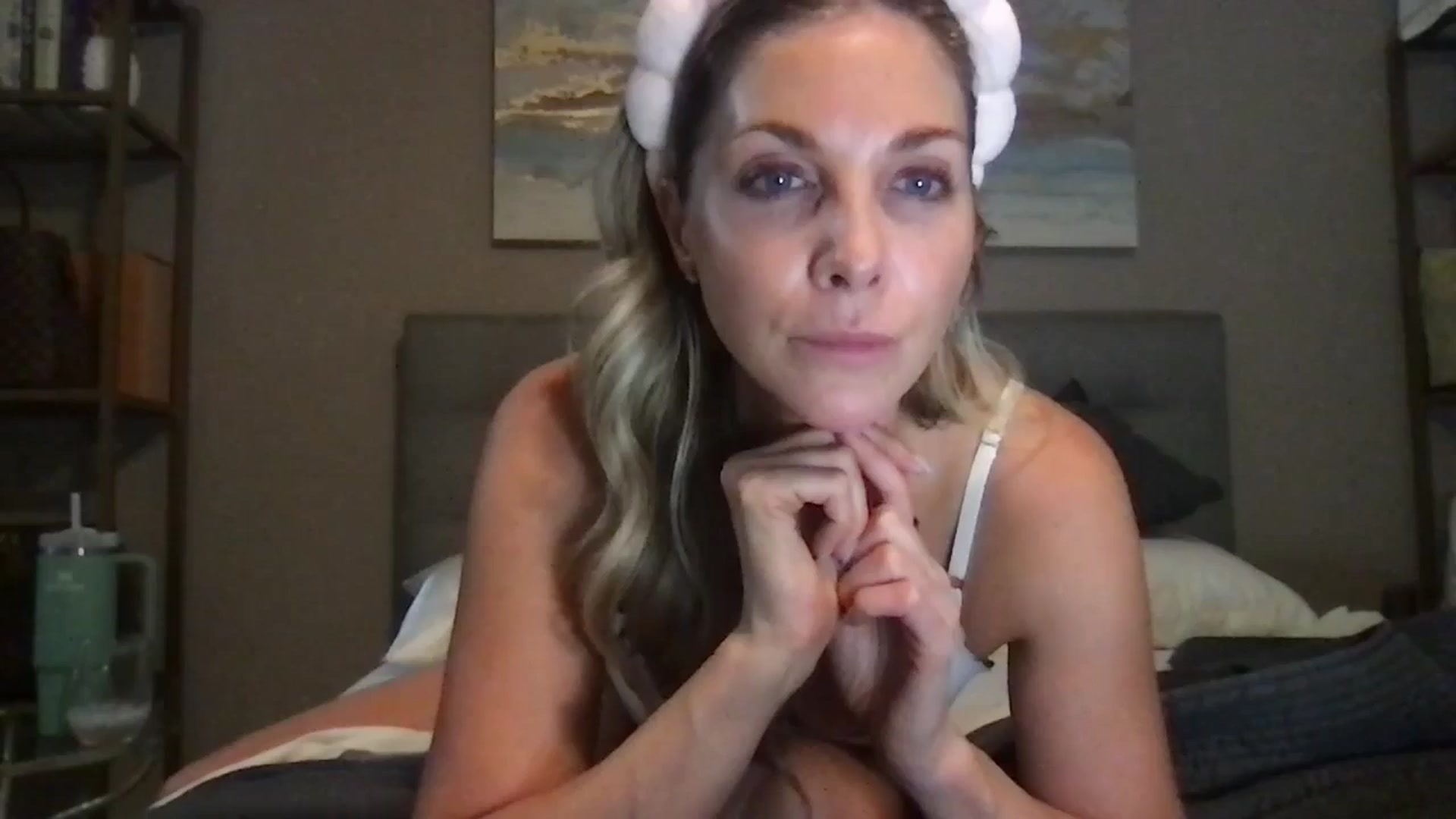 Gallery image thumbnail from MarieAuburn's myfreecams stream on, 08/09/2024, 08:27 image 7 of 20