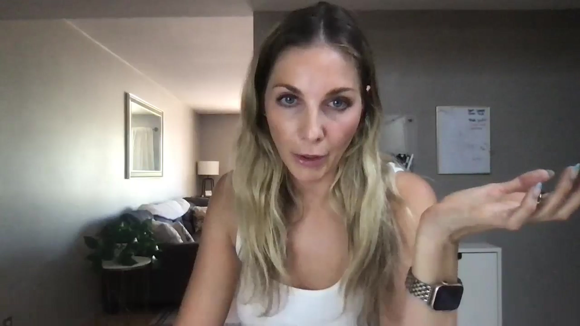 Gallery image thumbnail from MarieAuburn's myfreecams stream on, 08/12/2024, 20:02 image 16 of 20