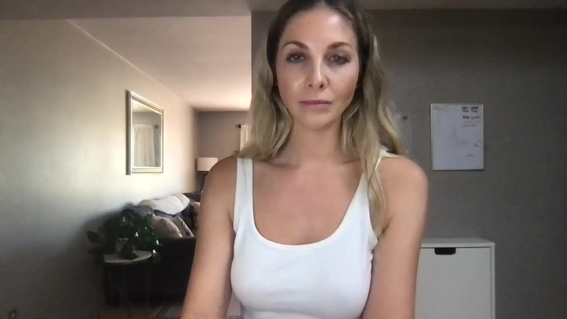 Gallery image thumbnail from MarieAuburn's myfreecams stream on, 08/12/2024, 20:02 image 5 of 20