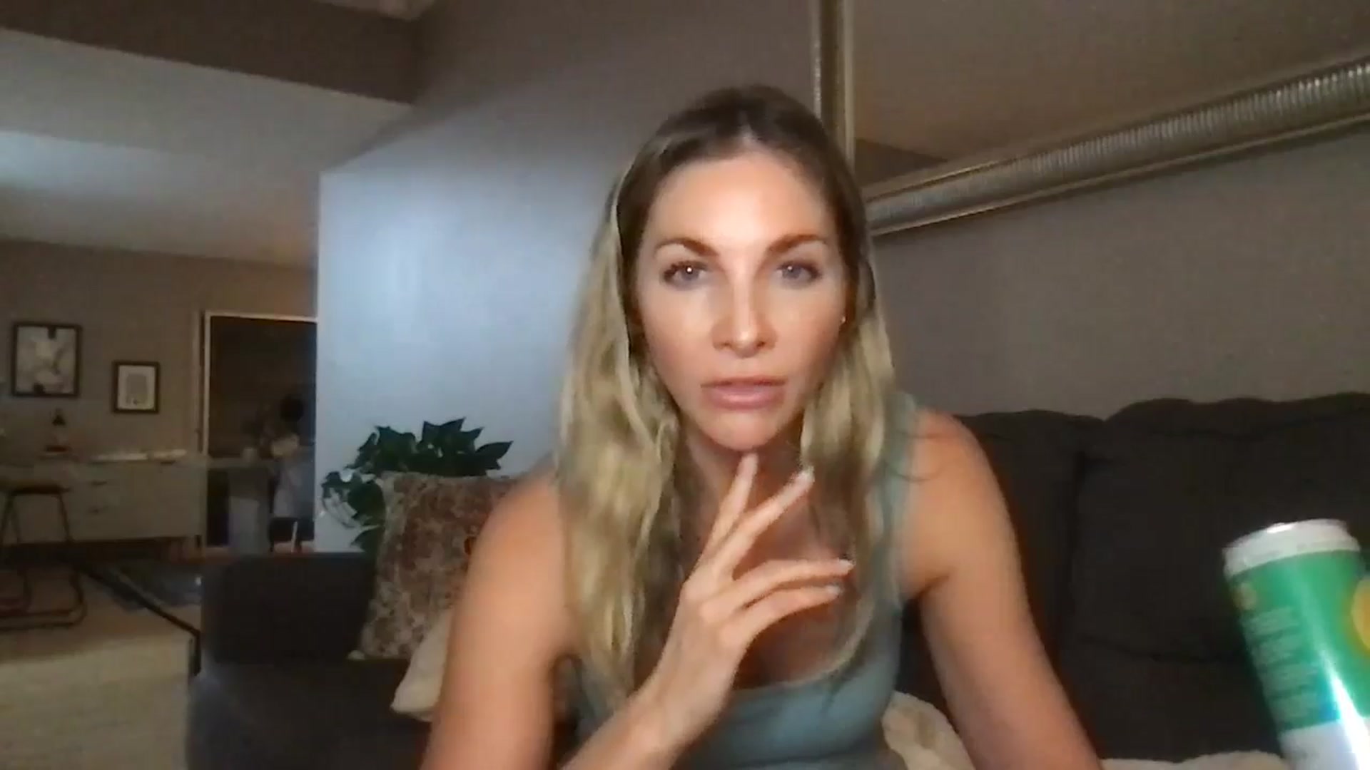 Gallery image thumbnail from MarieAuburn's myfreecams stream on, 08/14/2024, 06:21 image 7 of 20