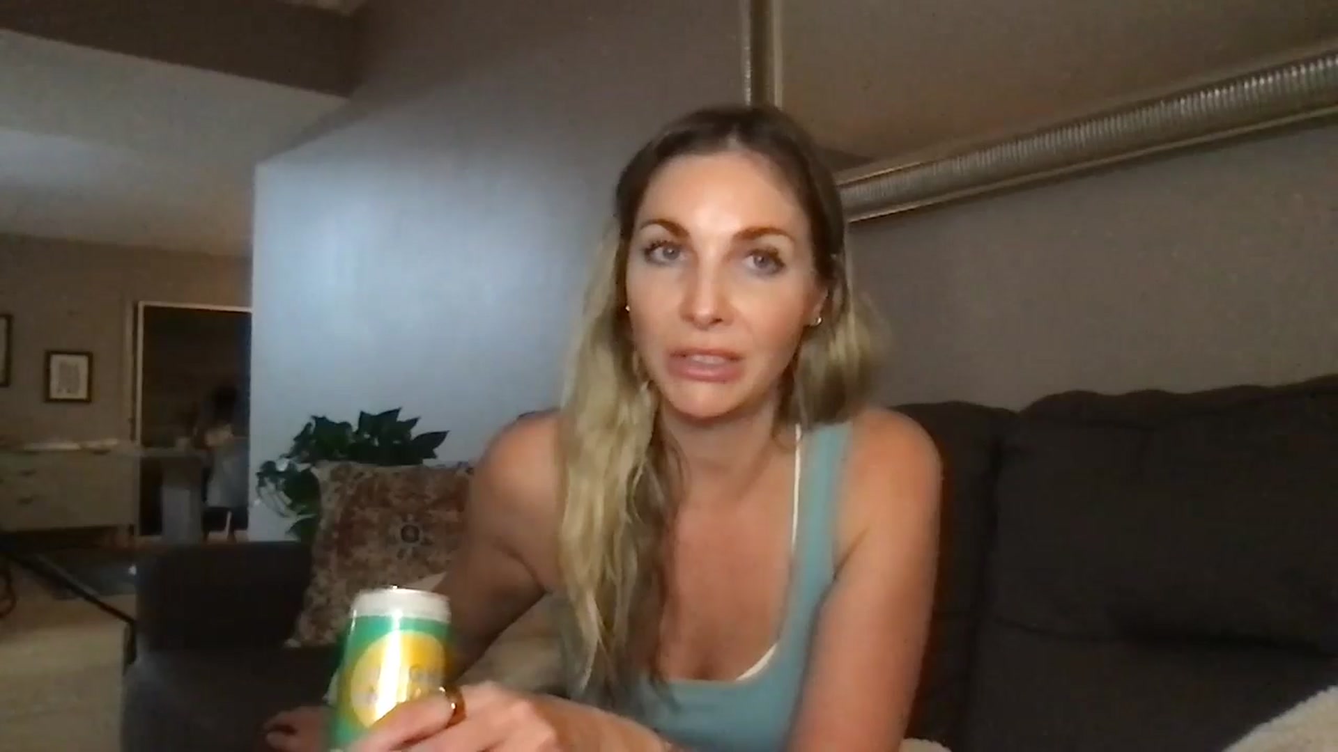 Gallery image thumbnail from MarieAuburn's myfreecams stream on, 08/14/2024, 06:21 image 17 of 20