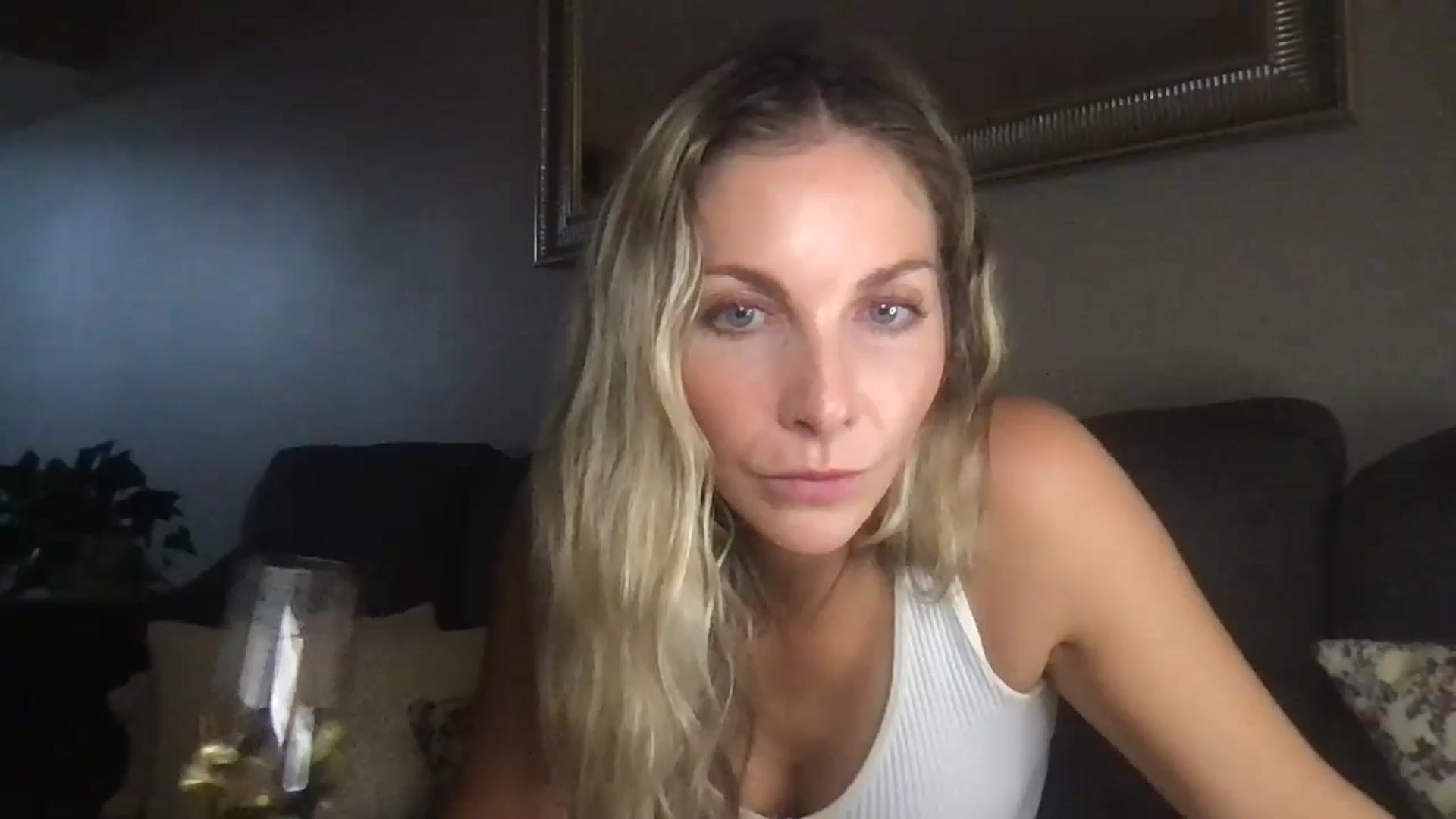Gallery image thumbnail from MarieAuburn's myfreecams stream on, 08/22/2024, 03:40 image 16 of 20