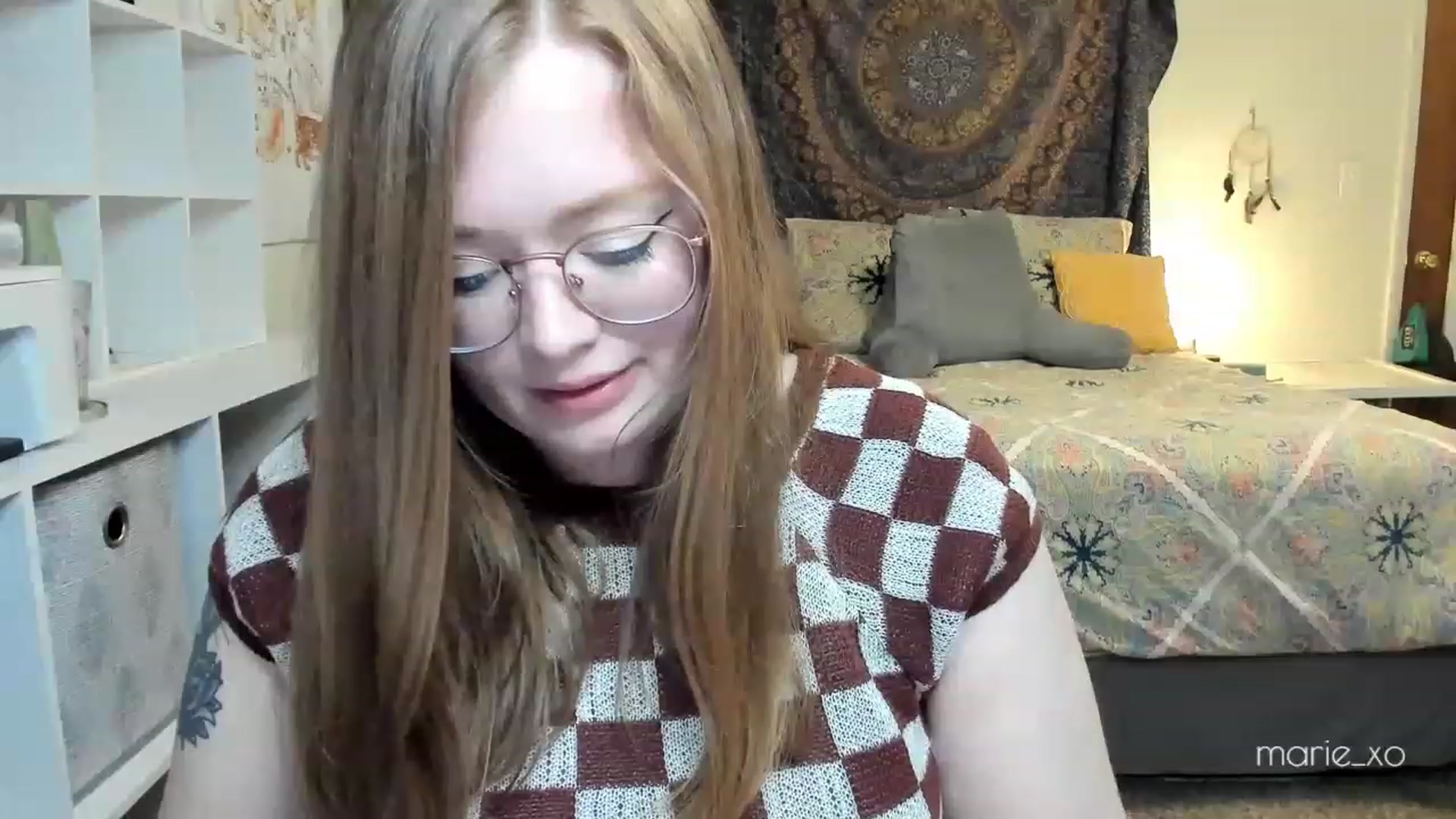 Gallery image thumbnail from Marie_xo's myfreecams stream on, 04/16/2023, 23:27 image 11 of 20