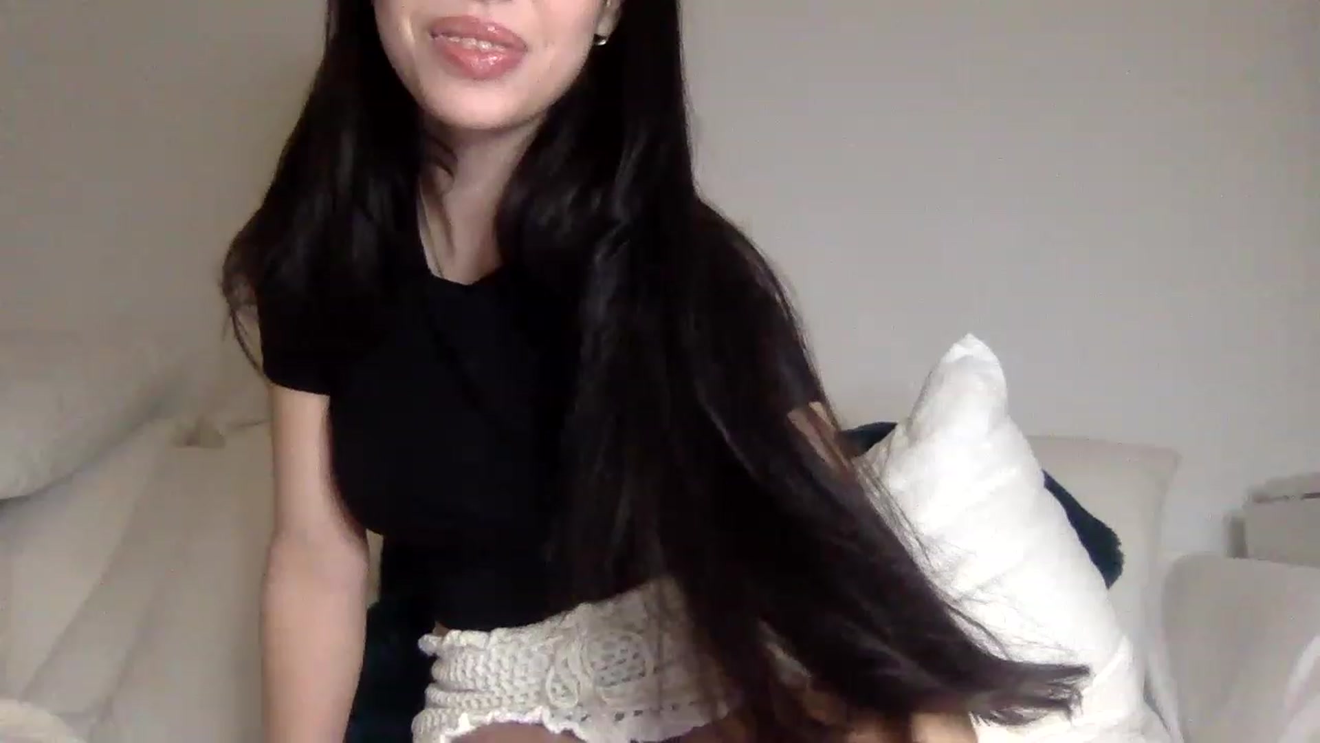 Gallery image thumbnail from Mariebellex's myfreecams stream on, 03/18/2023, 06:07 image 9 of 20