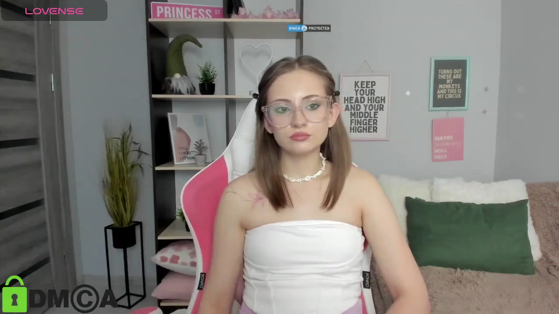 Gallery image thumbnail from MariellMoon's myfreecams stream on, 02/01/2026, 14:47 image 8 of 20