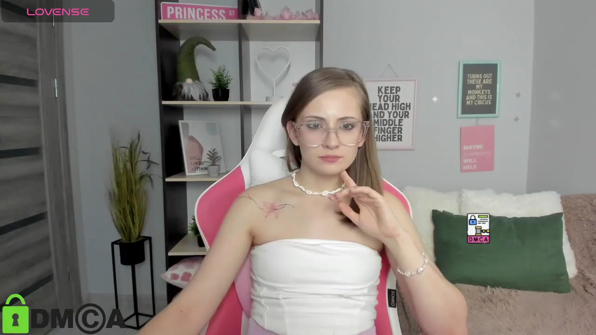Gallery image thumbnail from MariellMoon's myfreecams stream on, 02/01/2026, 14:47 image 16 of 20