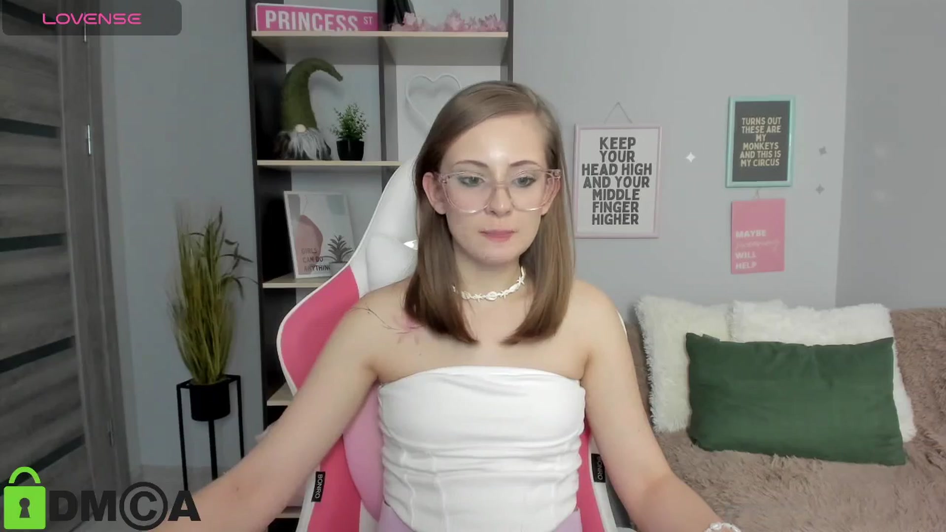 Gallery image thumbnail from MariellMoon's myfreecams stream on, 02/01/2026, 14:47 image 13 of 20