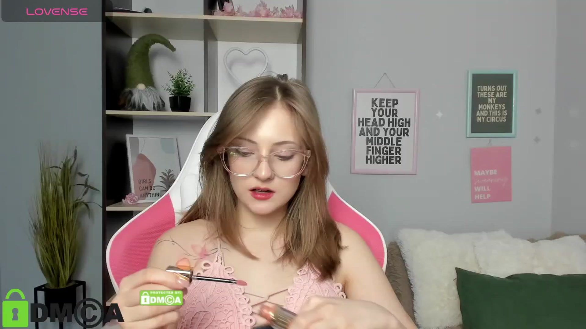 Gallery image thumbnail from MariellMoon's myfreecams stream on, 02/03/2026, 12:03 image 2 of 20