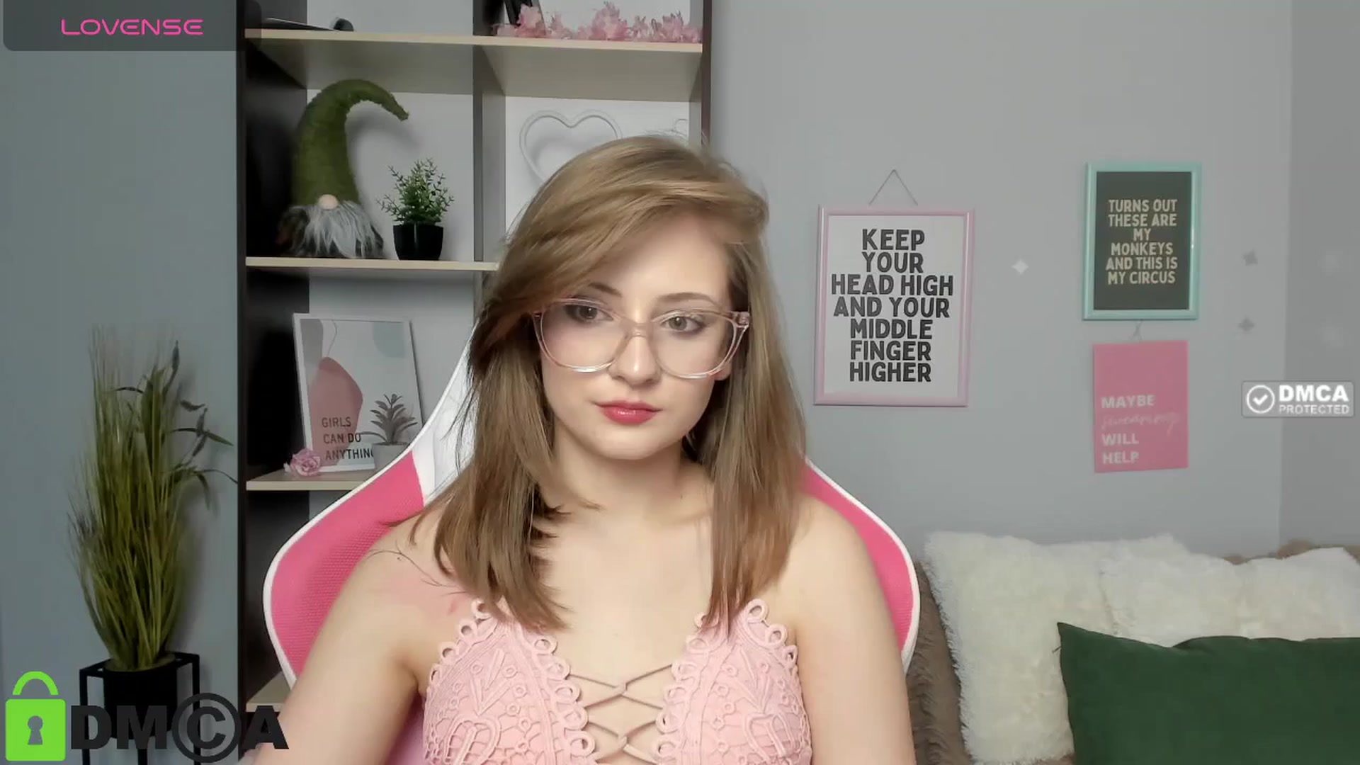 Gallery image thumbnail from MariellMoon's myfreecams stream on, 02/03/2026, 12:03 image 10 of 20