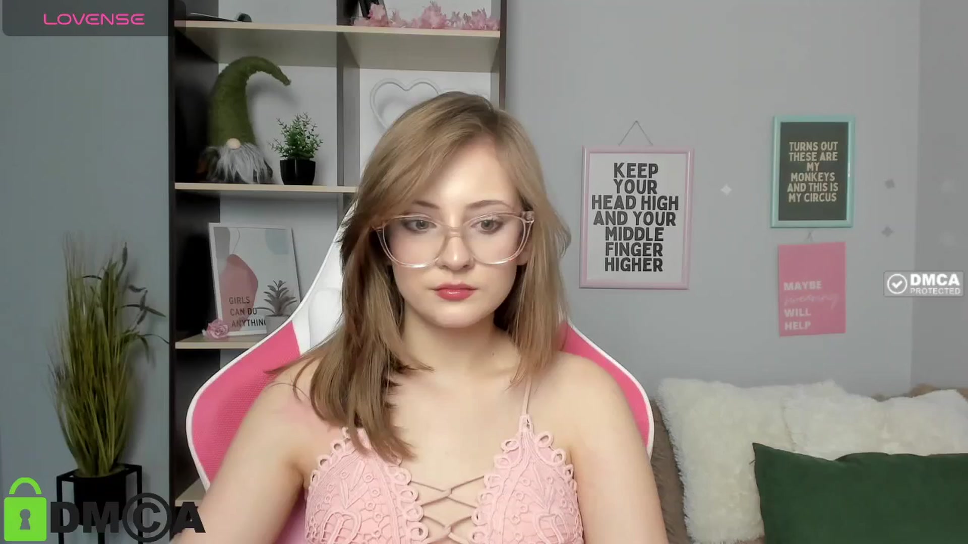 Gallery image thumbnail from MariellMoon's myfreecams stream on, 02/03/2026, 12:03 image 9 of 20