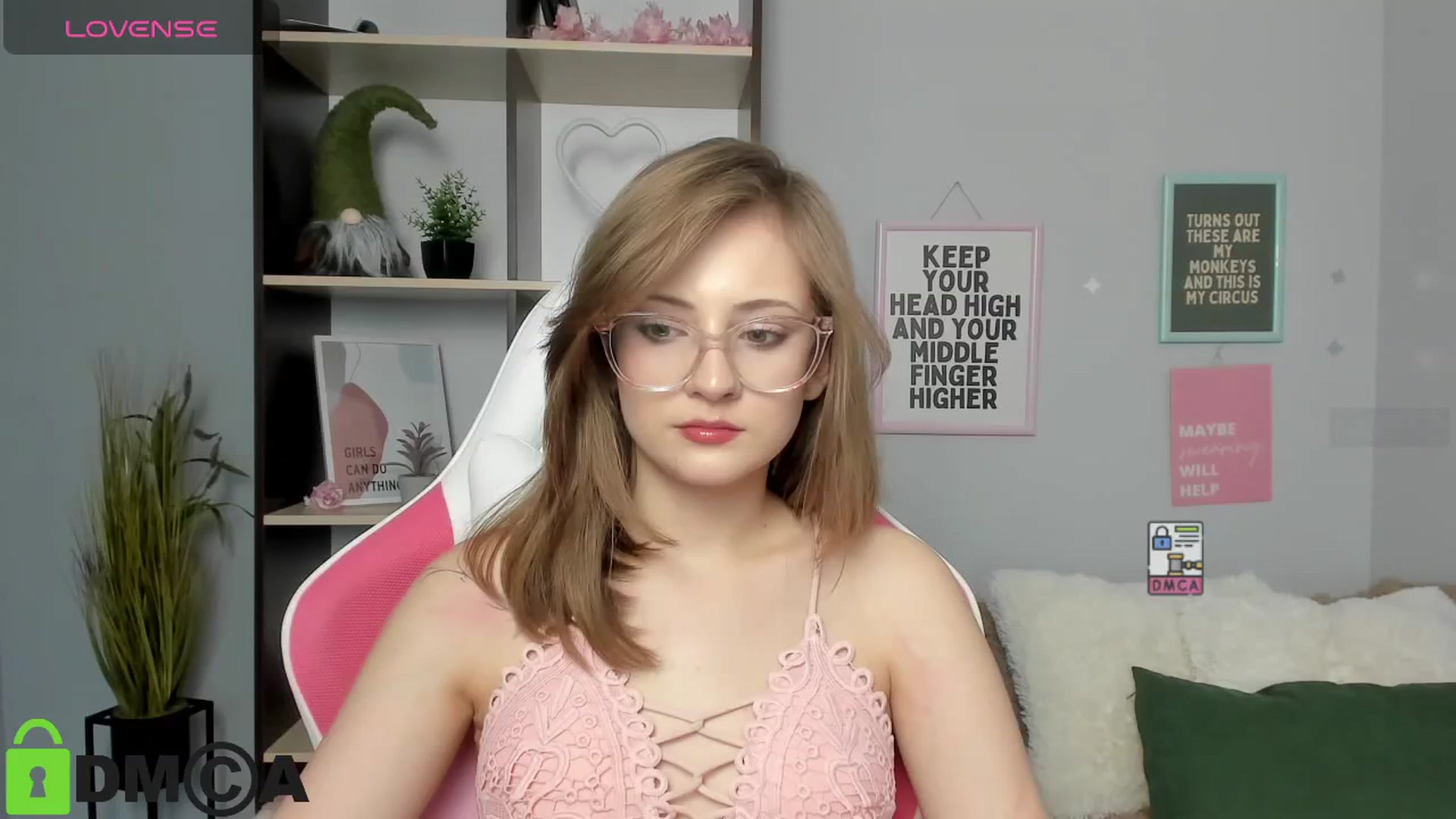 Gallery image thumbnail from MariellMoon's myfreecams stream on, 02/03/2026, 12:03 image 7 of 20