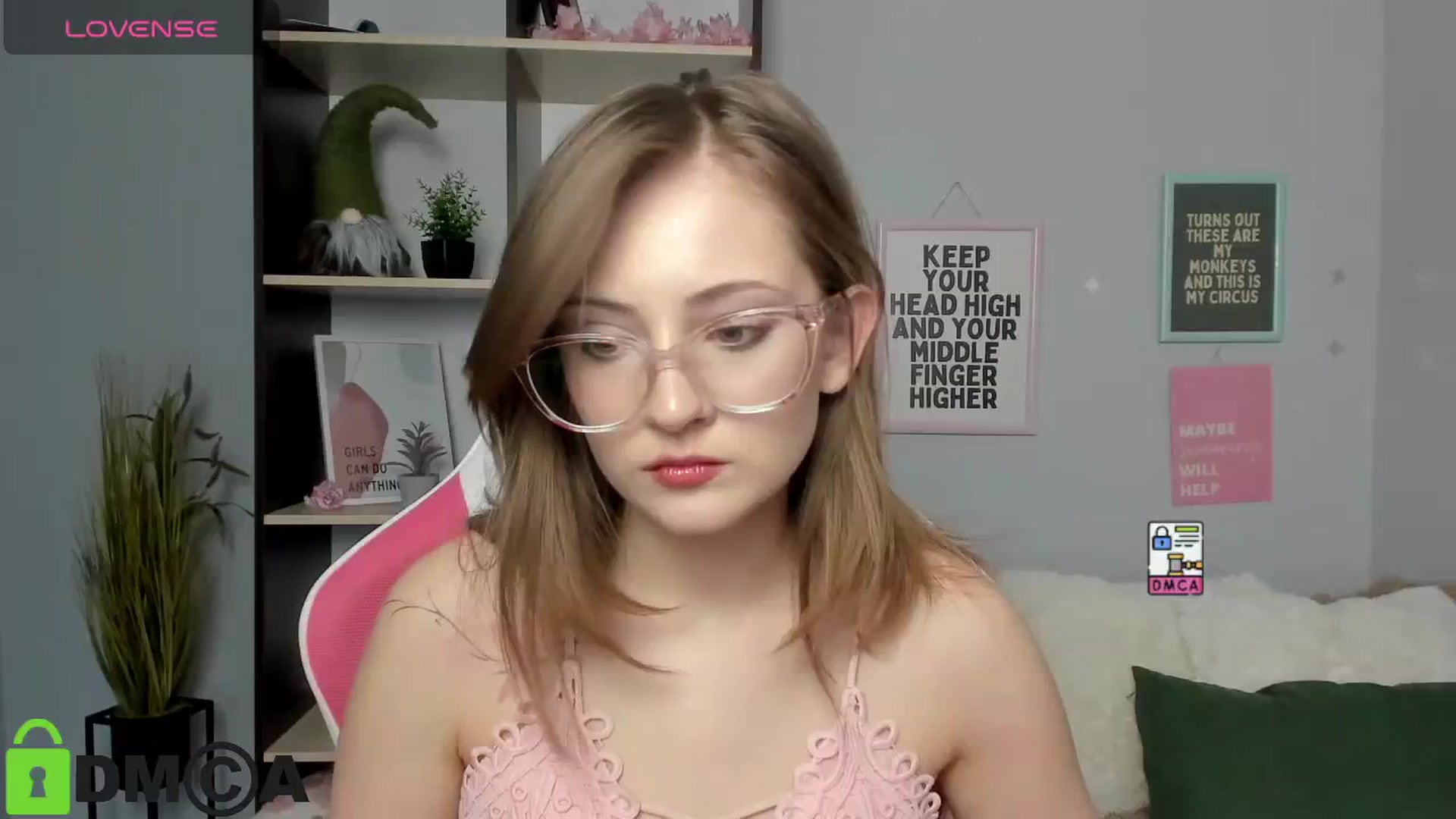 Gallery image thumbnail from MariellMoon's myfreecams stream on, 02/03/2026, 12:03 image 4 of 20