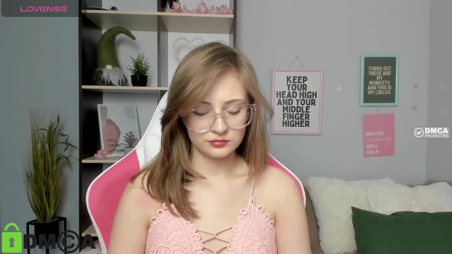 Gallery image thumbnail from MariellMoon's myfreecams stream on, 02/03/2026, 12:03 image 8 of 20