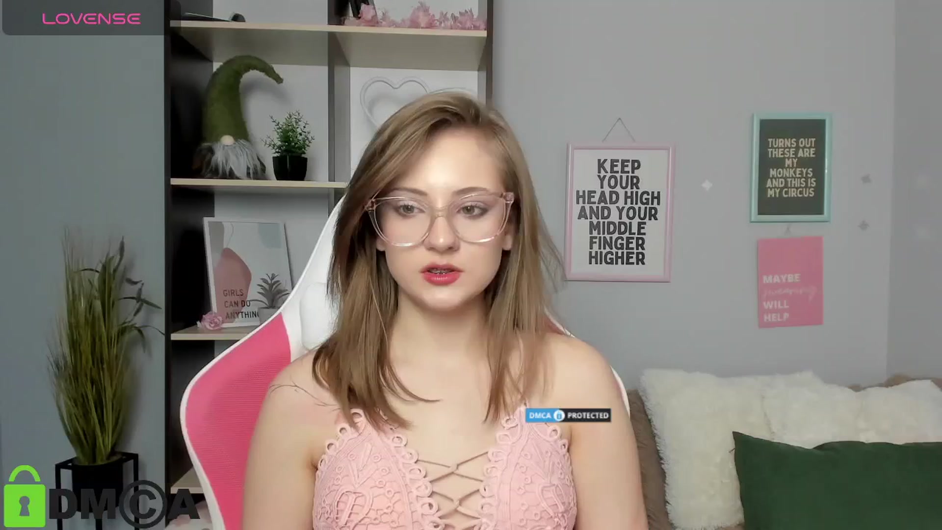 Gallery image thumbnail from MariellMoon's myfreecams stream on, 02/03/2026, 12:03 image 16 of 20