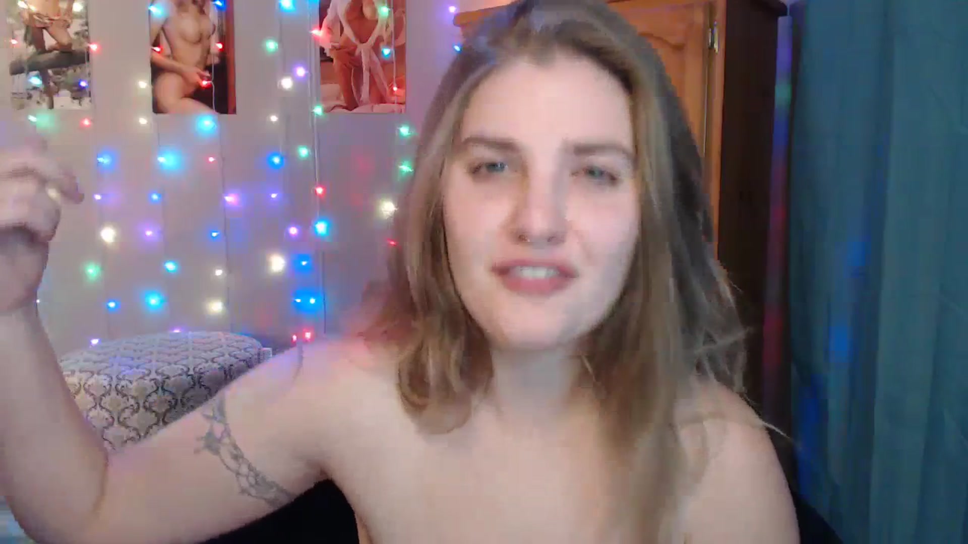 Gallery image thumbnail from MarigoldRue's myfreecams stream on, 08/22/2023, 07:49 image 12 of 20