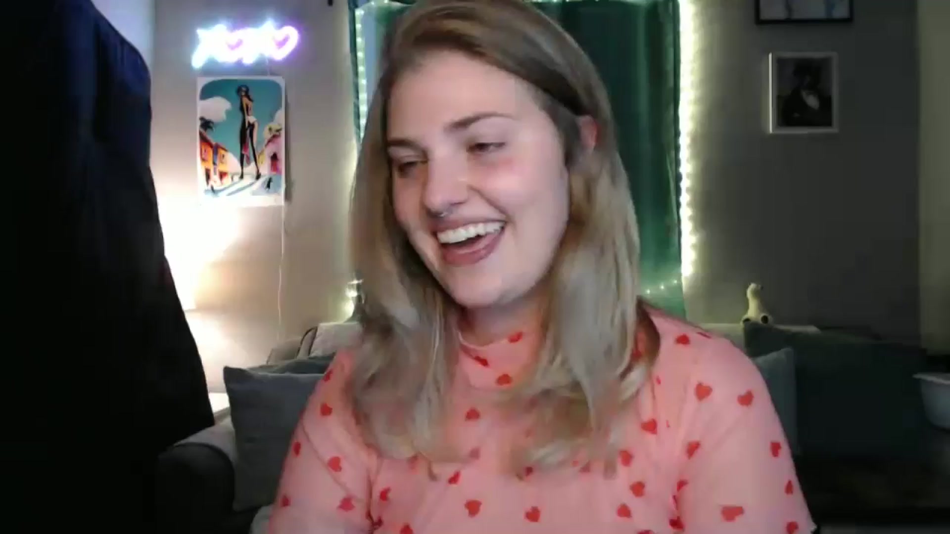 Gallery image thumbnail from MarigoldRue's myfreecams stream on, 08/22/2024, 07:02 image 16 of 20